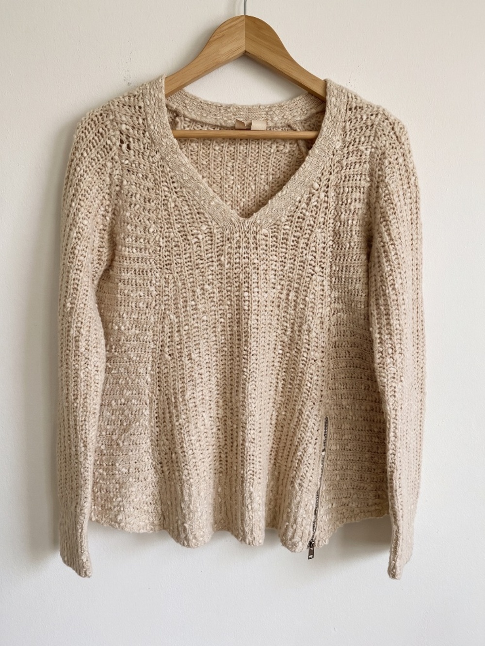 Anthropologie Moth Chunky Knit V-Neck Sweater Asymmetric Side Zip Hem Small
